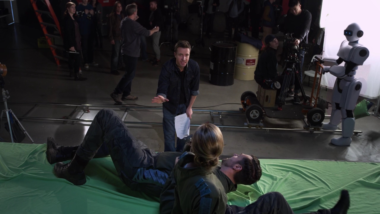 VampireDiariesWorld-dot-nl_AndroidEmployed1x03-0346.jpg