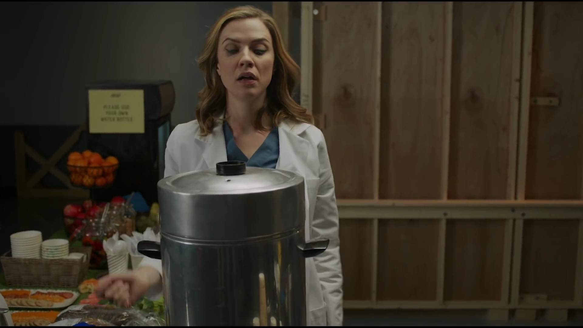 VampireDiariesWorld-dot-nl_HospitalShow1x02-00409.jpg