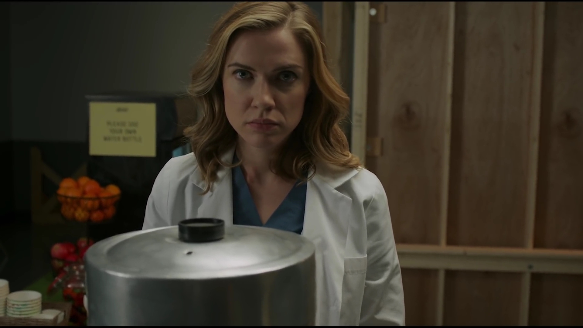 VampireDiariesWorld-dot-nl_HospitalShow1x02-00414.jpg