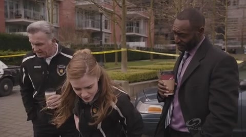 VampireDiariesWorld-dot-org_PrimevalNewWorldS01E01-0215.jpg