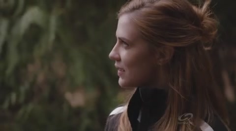 VampireDiariesWorld-dot-org_PrimevalNewWorldS01E01-0854.jpg