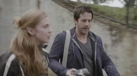 VampireDiariesWorld-dot-org_PrimevalNewWorldS01E01-0987.jpg