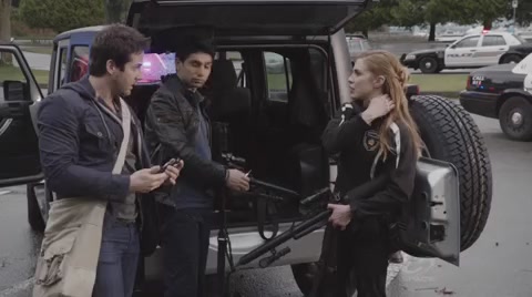 VampireDiariesWorld-dot-org_PrimevalNewWorldS01E01-1956.jpg