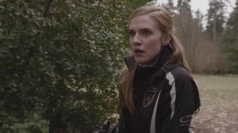 VampireDiariesWorld-dot-org_PrimevalNewWorldS01E01-2166.jpg
