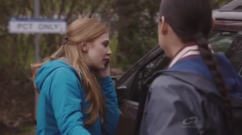 VampireDiariesWorld-dot-org_PrimevalNewWorldS01E02-0213.jpg