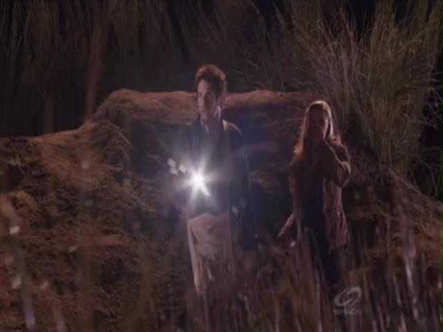 VampireDiariesWorld-dot-org_PrimevalNewWorldS01E03-0353.jpg