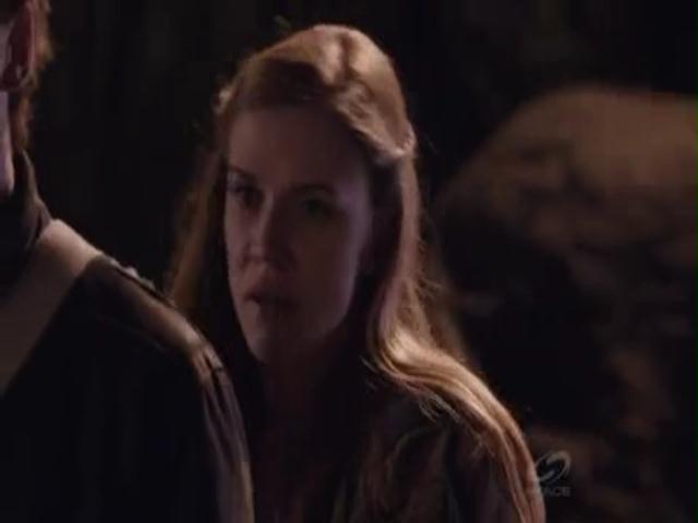 VampireDiariesWorld-dot-org_PrimevalNewWorldS01E03-0406.jpg
