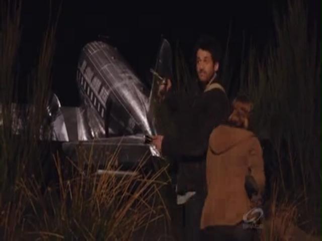 VampireDiariesWorld-dot-org_PrimevalNewWorldS01E03-0414.jpg