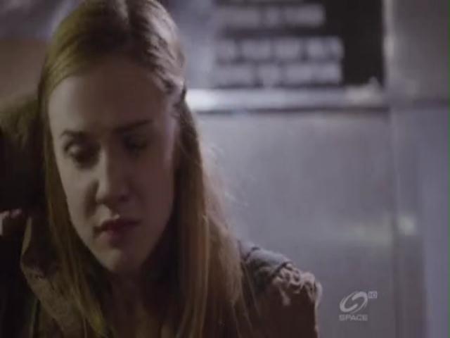 VampireDiariesWorld-dot-org_PrimevalNewWorldS01E03-2201.jpg