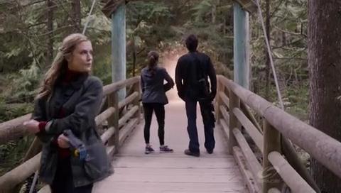 VampireDiariesWorld-dot-org_PrimevalNewWorld-1x07-2423.jpg