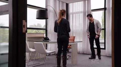 VampireDiariesWorld-dot-org_PrimevalNewWorld-1x09-0151.jpg VampireDiariesWorld-dot-org_PrimevalNewWorld-1x09-0151.jpg