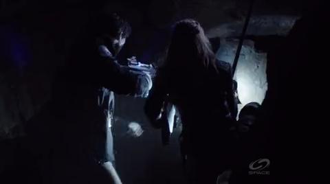 VampireDiariesWorld-dot-org_PrimevalNewWorldS01E13-0715.jpg