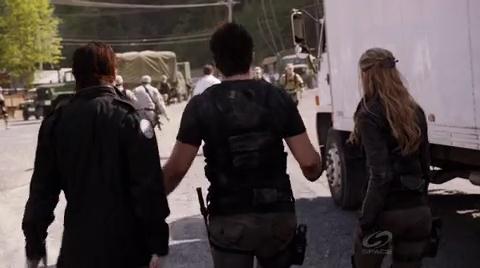VampireDiariesWorld-dot-org_PrimevalNewWorldS01E13-1395.jpg