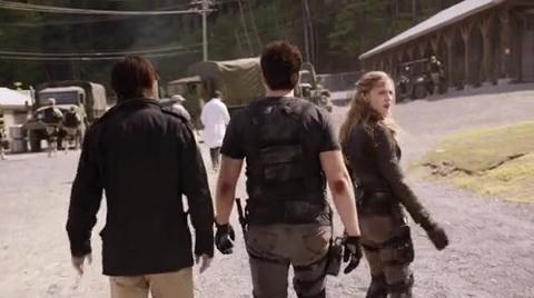 VampireDiariesWorld-dot-org_PrimevalNewWorldS01E13-1402.jpg