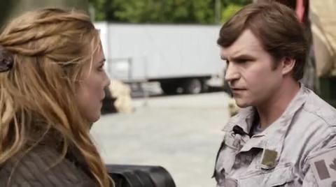 VampireDiariesWorld-dot-org_PrimevalNewWorldS01E13-1869.jpg
