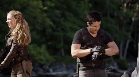 VampireDiariesWorld-dot-org_PrimevalNewWorldS01E13-2365.jpg