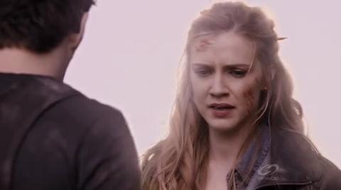 VampireDiariesWorld-dot-org_PrimevalNewWorldS01E13-2453.jpg