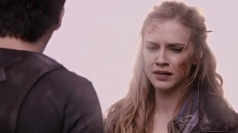 VampireDiariesWorld-dot-org_PrimevalNewWorldS01E13-2456.jpg