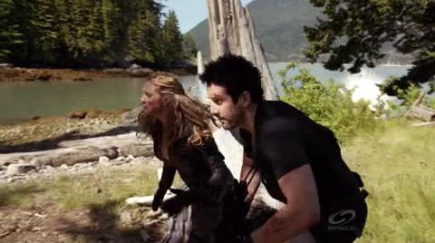 VampireDiariesWorld-dot-org_PrimevalNewWorldS01E13-2527.jpg