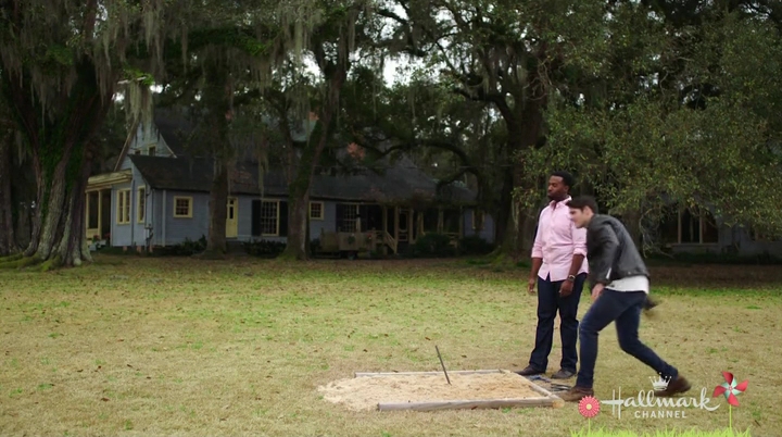 VampireDiariesWorld-dot-nl_HomeBySpring2250.jpg