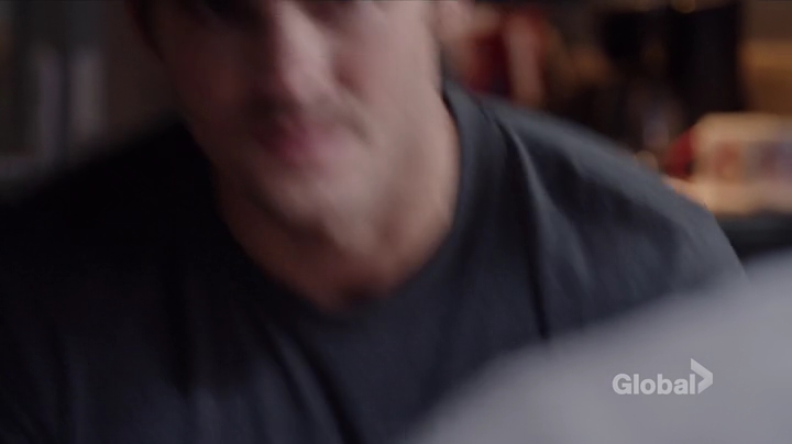 VampireDiariesWorld-dot-nl_ChigagoFire5x01-0650.jpg