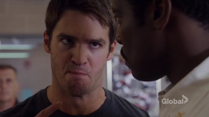 VampireDiariesWorld-dot-nl_ChigagoFire5x01-1150.jpg