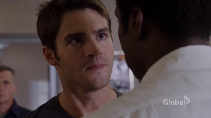 VampireDiariesWorld-dot-nl_ChigagoFire5x01-1164.jpg