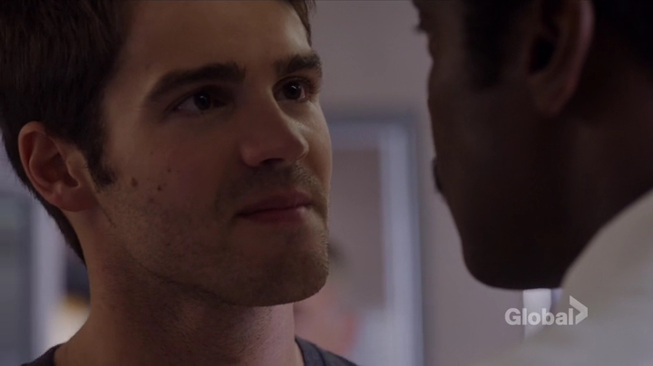 VampireDiariesWorld-dot-nl_ChigagoFire5x01-1180.jpg