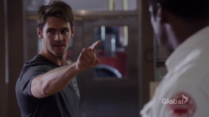 VampireDiariesWorld-dot-nl_ChigagoFire5x01-1186.jpg