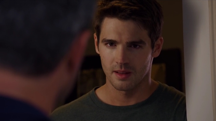 VampireDiariesWorld-dot-nl_ChigagoFire5x01-1974.jpg