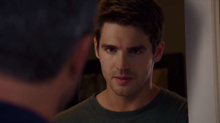 VampireDiariesWorld-dot-nl_ChigagoFire5x01-1975.jpg