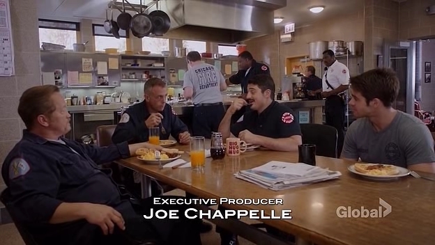 VampireDiariesWorld-dot-nl_ChigagoFire5x02-0376.jpg