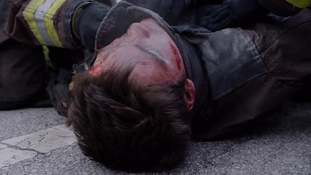VampireDiariesWorld-dot-nl_ChigagoFire5x02-1133.jpg