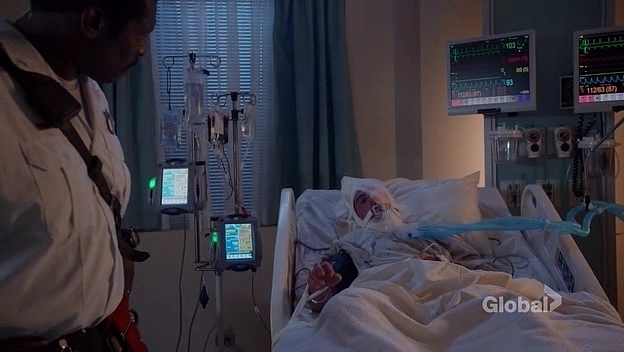 VampireDiariesWorld-dot-nl_ChigagoFire5x02-1391.jpg