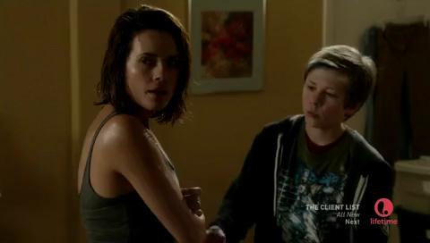 VampireDiariesWorld-dot-org_ArmyWives7x021276.jpg