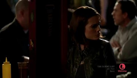 VampireDiariesWorld-dot-org_ArmyWives7x021944.jpg