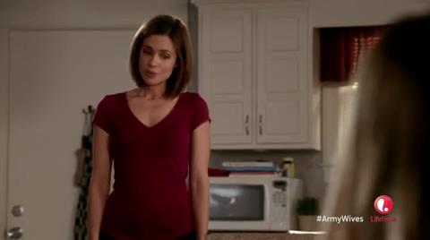 VampireDiariesWorld-dot-org_ArmyWives-S07E05-0708.jpg