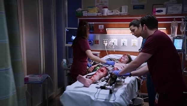VampireDiariesWorld-dot-NL_ChigagoMed2x14-0631.jpg