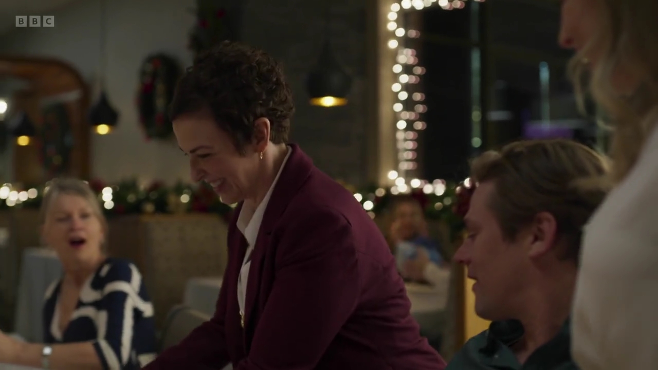 vampirediariesworld-dot-nl_AChristmasToSavour4892.jpg