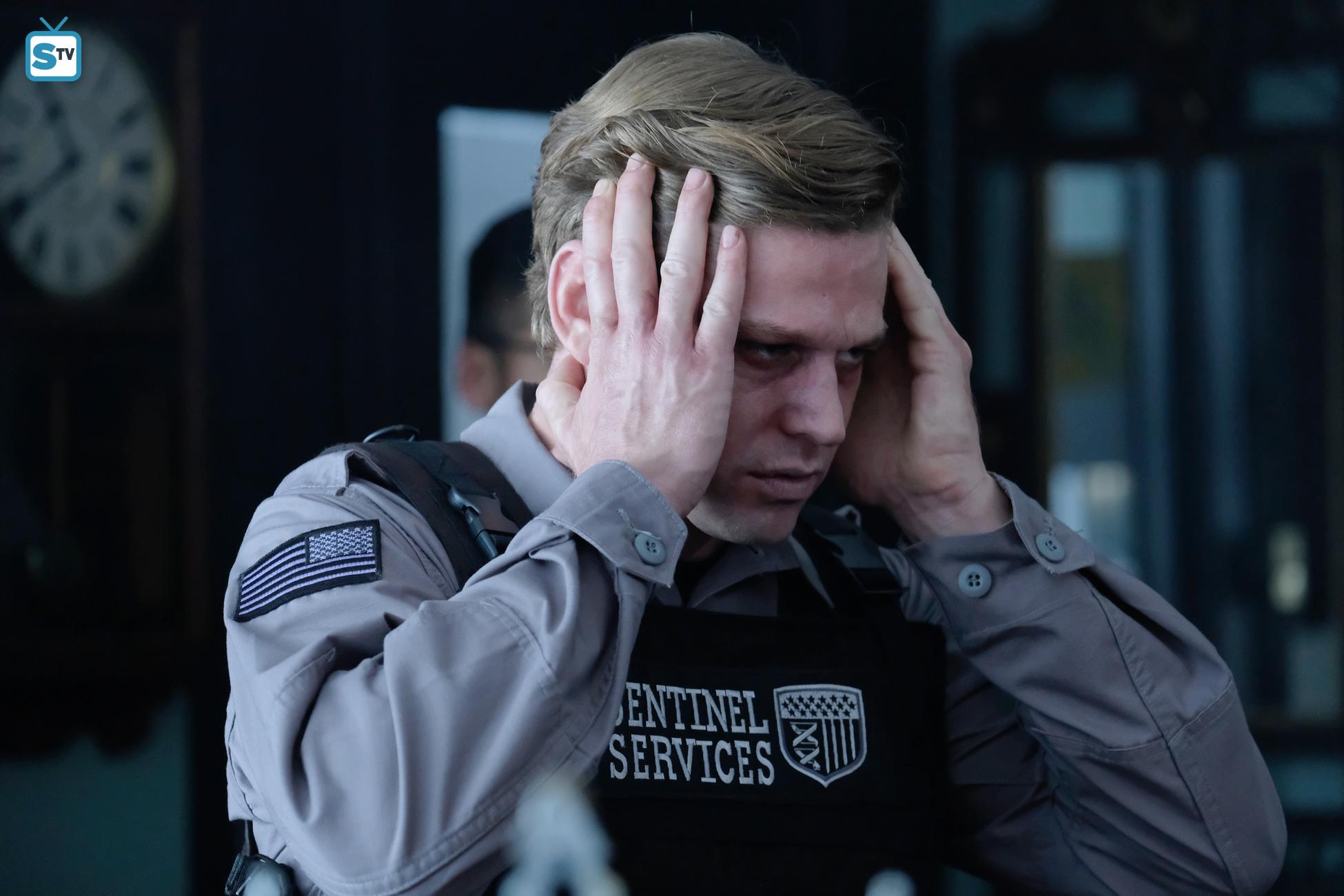 1x08-002.jpg