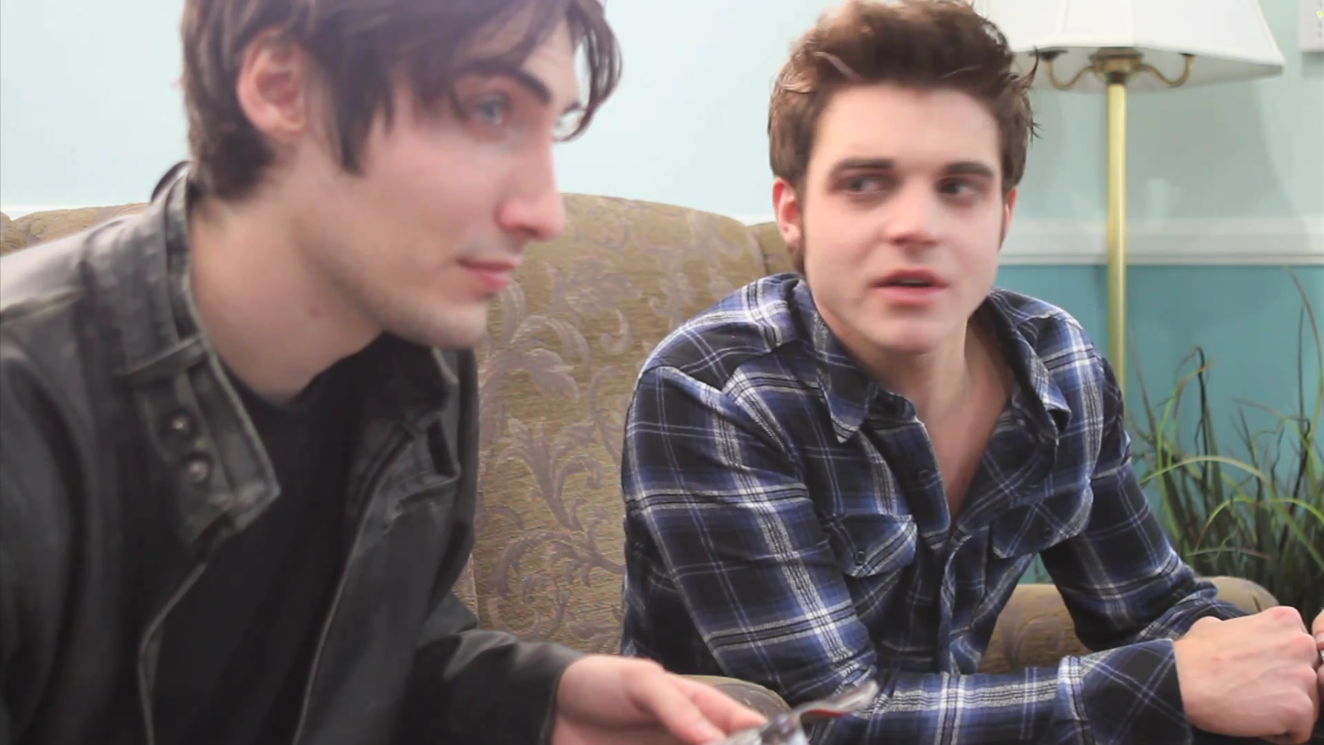 VampireDiariesWorld_dot_org-TheHillywoodShowParady0275.png VampireDiariesWorld_dot_org-TheHillywoodShowParady0275.png