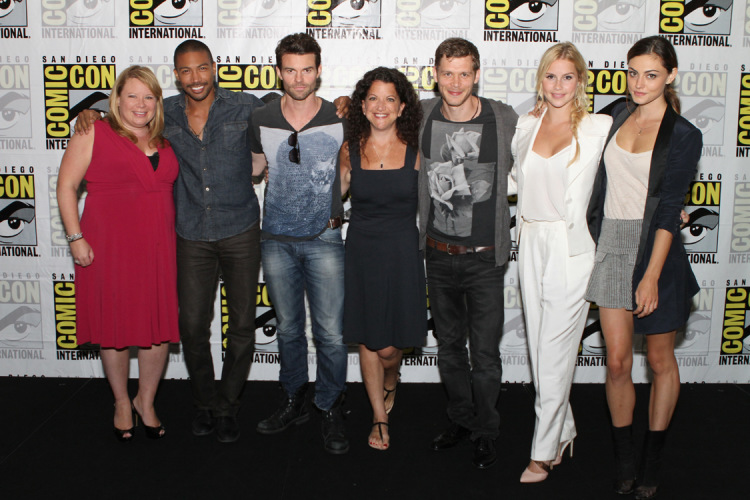 cast003.jpg