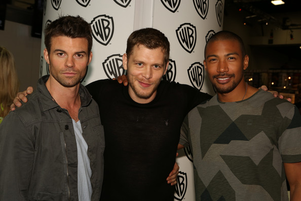 cast007.jpg