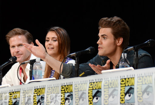 cast054.jpg cast054.jpg