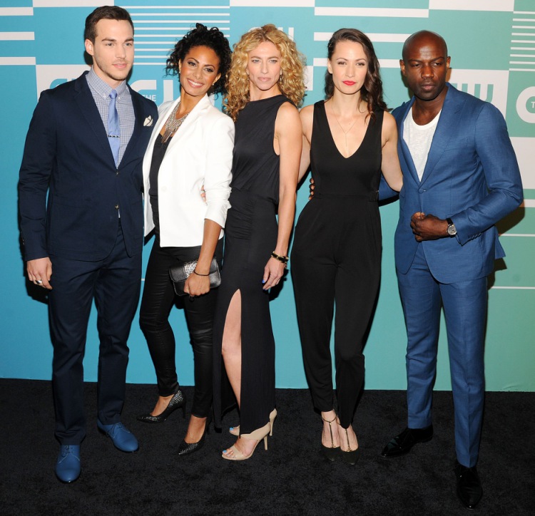 cast010.jpg
