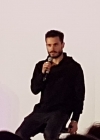 196.jpg
