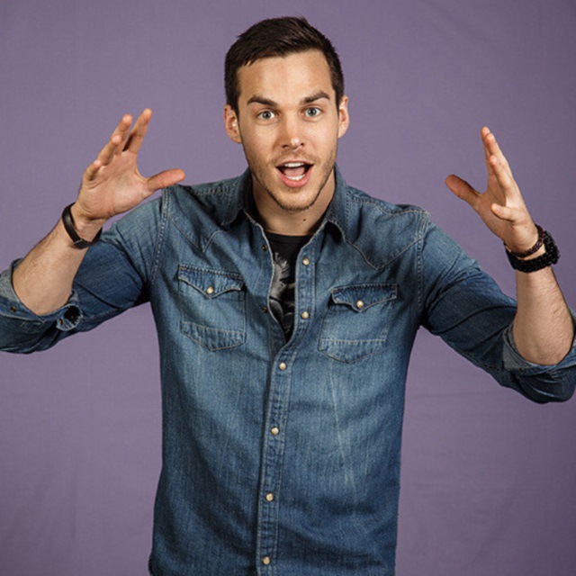 chris001.jpg chris001.jpg