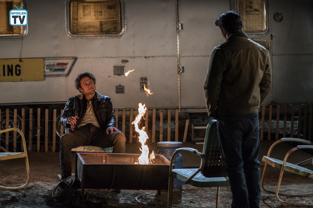 1x07-002.jpg