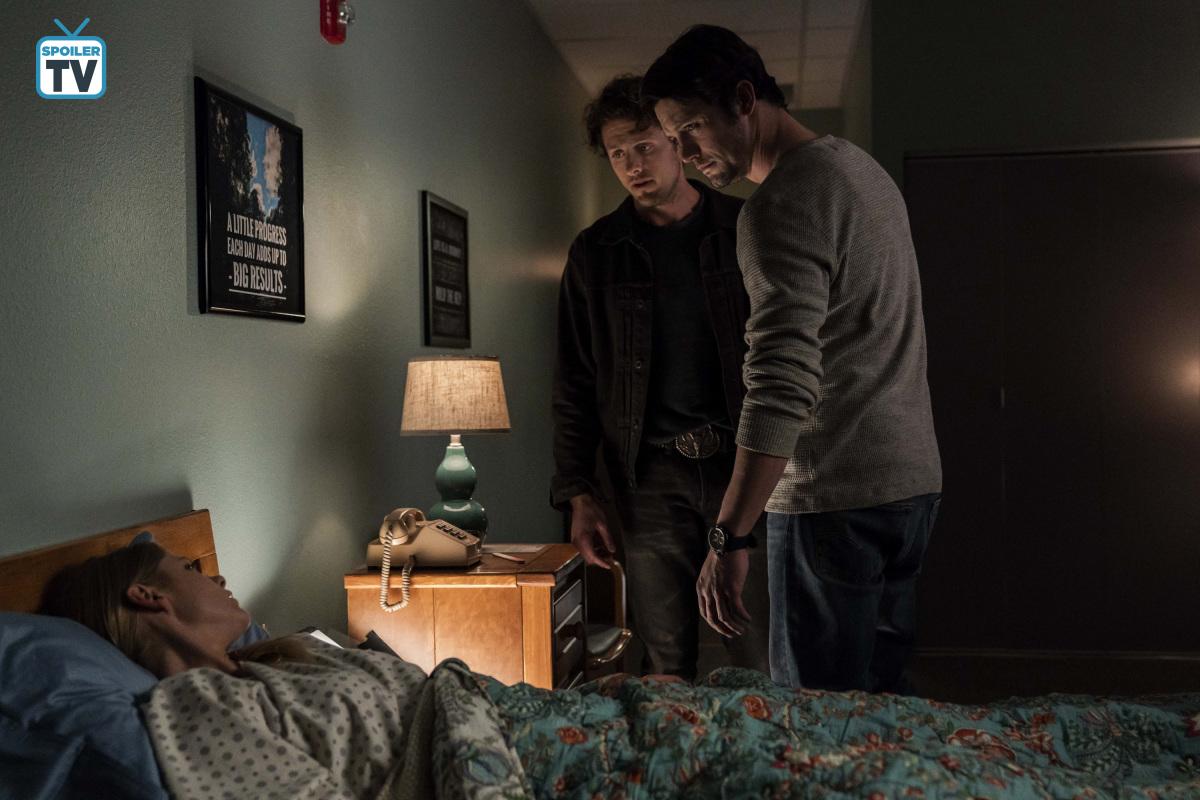1x08-002.jpg