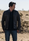1x09-001.jpg